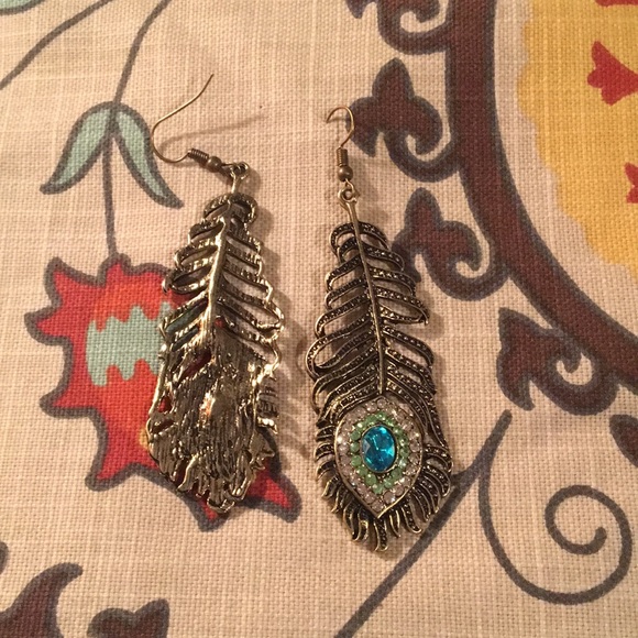 🦚 Beautiful dangle earrings 🦚 - Picture 2 of 3